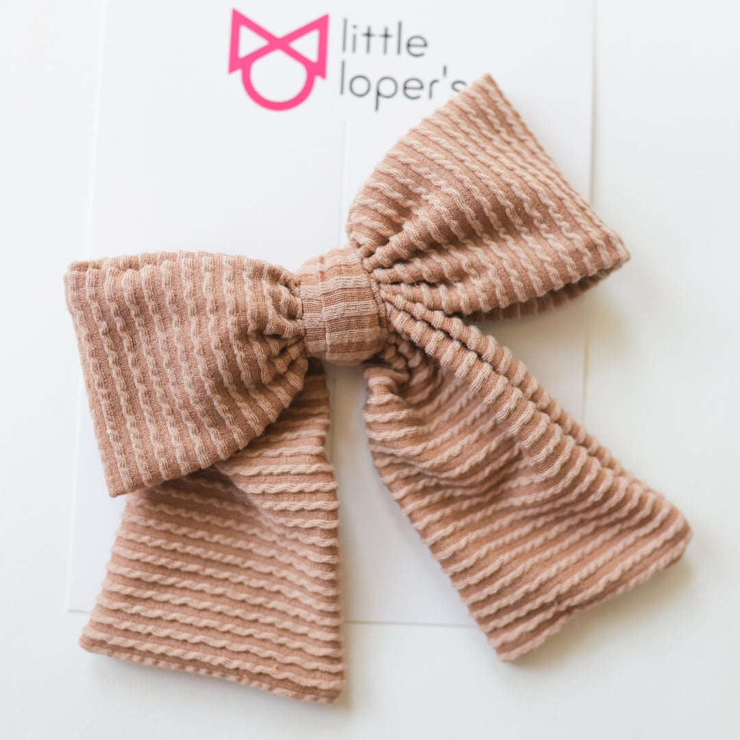 Cozy Ribbed Party Bow